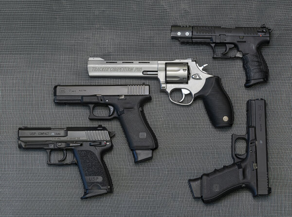 Gewehre & Handfeuerwaffen